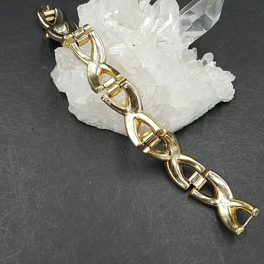Jewels by Trifari 1953 Sapphire Baguette Rhinestone Bracelet